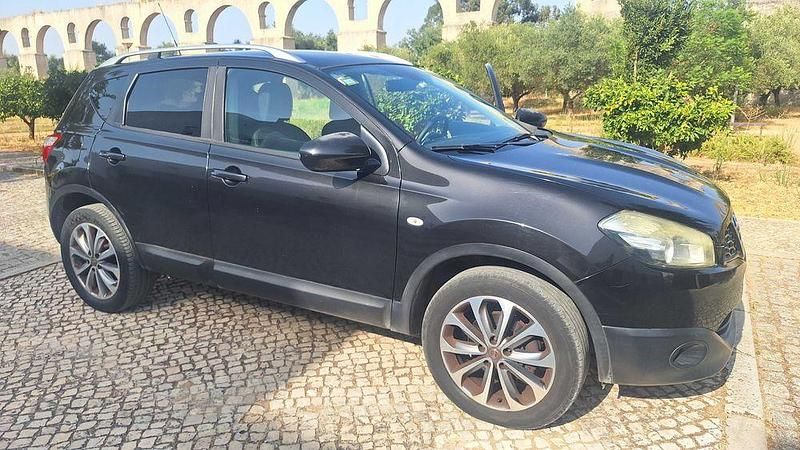 Usado 2010 Nissan Qashqai Tekna SUV | € 8.500 - Imagem 1/4