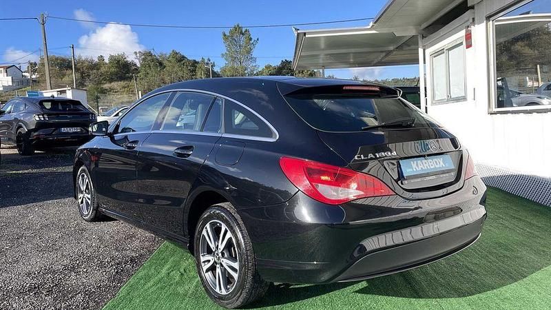 Usado Mercedes CLA180 Shooting Brake 109 HP (80 kW) 2017 Carrinha