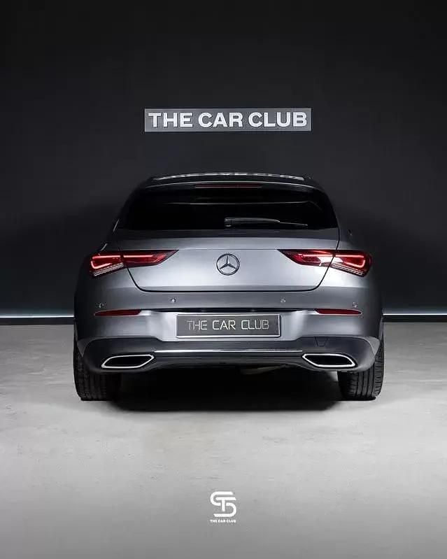 Usado Mercedes CLA200 Shooting Brake Progressive 150 HP (110 kW) 2022 Cinza antracite Carrinha
