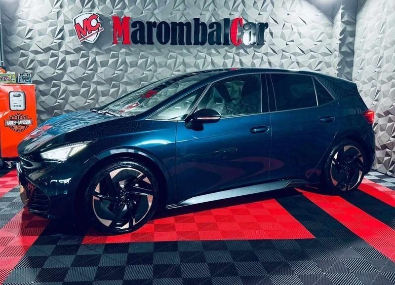 Azul Usado 2022 Cupra Born e-Boost Citadino | € 35.990 - Imagem 1/4
