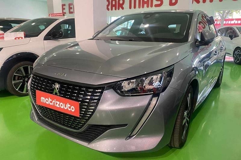 Cinzento Usado 2021 Peugeot 208 Allure Citadino | € 15.999 (Preço justo) - Imagem 1/4