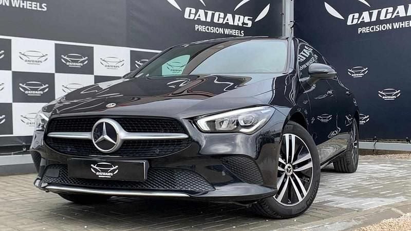 Usado Mercedes CLA250 218 HP (160 kW) 2021 Preto Sedan