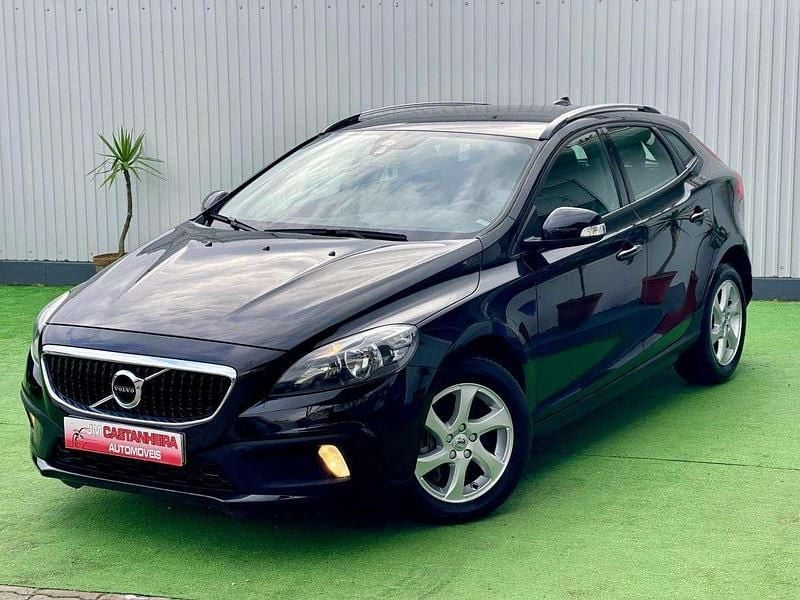 Usado Volvo V40 CC 120 HP (88 kW) 2018 Preto Carrinha