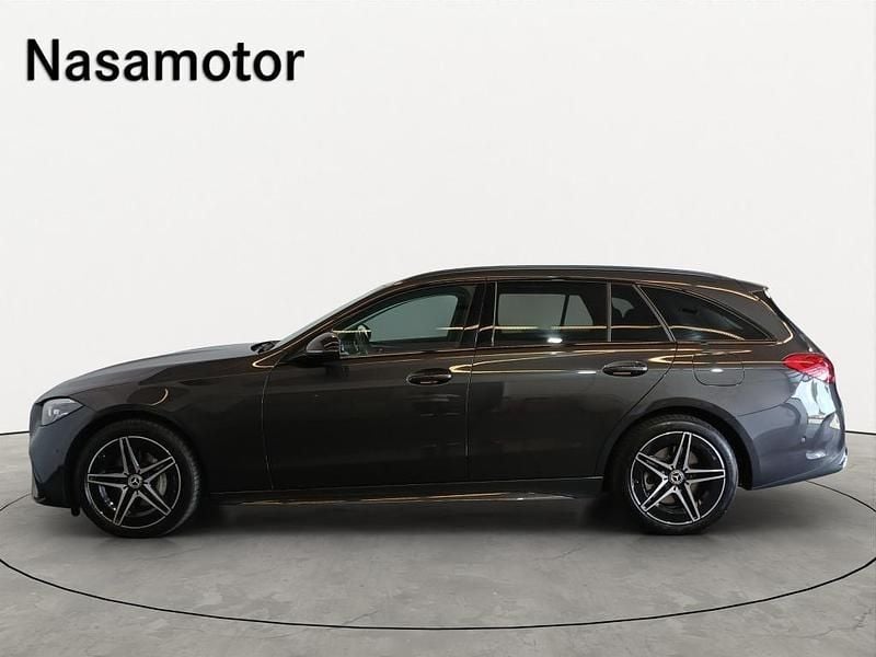 Usado Mercedes C300 313 HP (230 kW) 2024 Cinzento escuro metalizado Carrinha