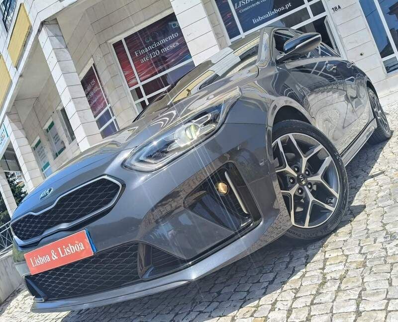 Cinzento Usado 2019 Kia Ceed GT-Line | € 15.980 (Bom preço) - Imagem 1/4
