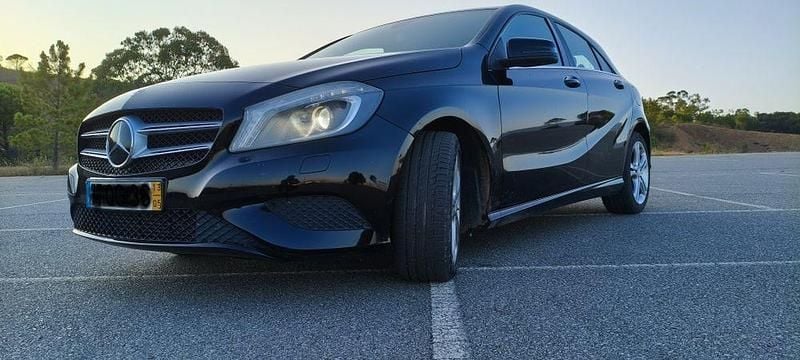 Usado 2013 Mercedes A180 Urban Sedan | € 12.850 - Imagem 1/4