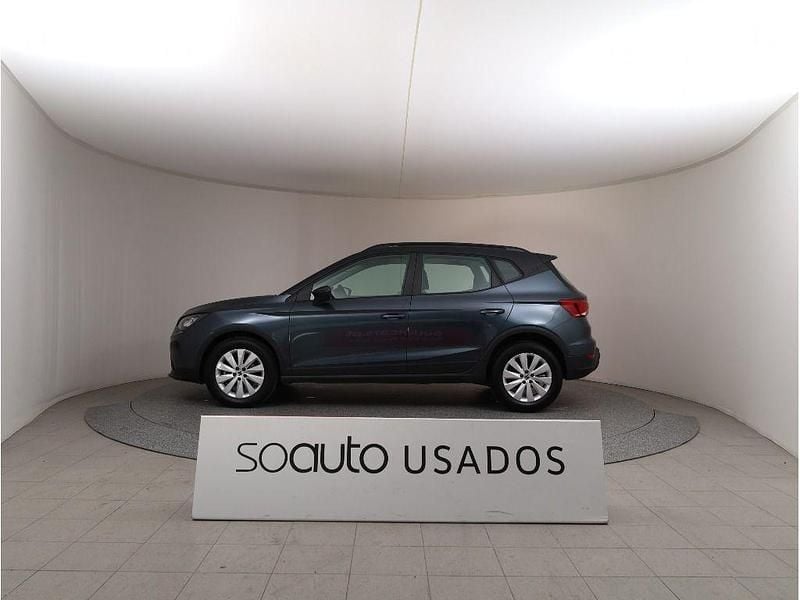 Usado Seat Arona Style 115 HP (84 kW) 2024 Cinzento escuro metalizado SUV