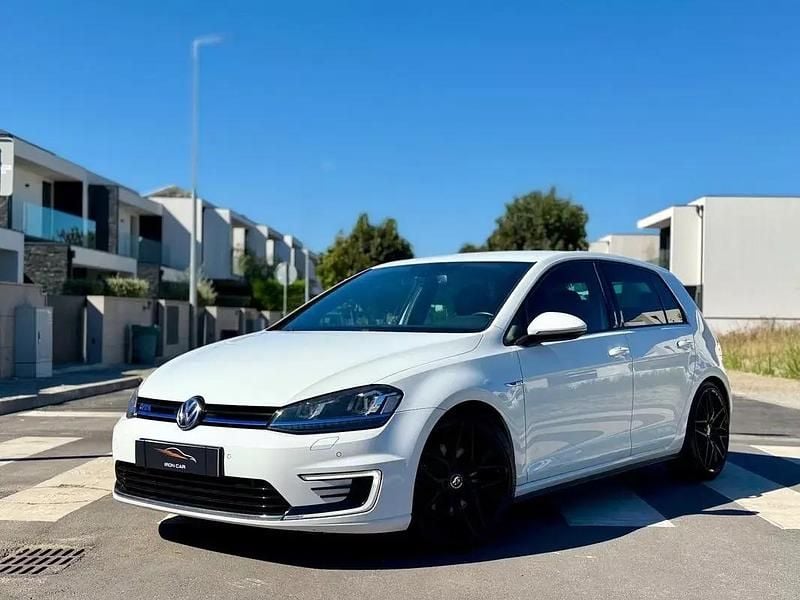 Branco Usado 2015 VW Golf VII GTE | € 19.990 (Preço elevado) - Imagem 1/4