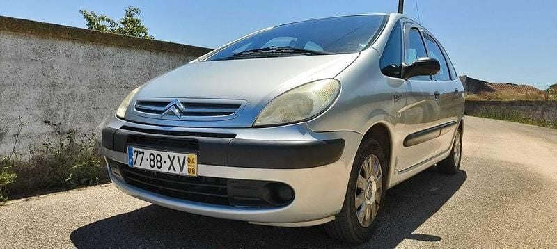 Usado 2004 Citroën Xsara Picasso Monovolume | € 3.300 - Imagem 1/4