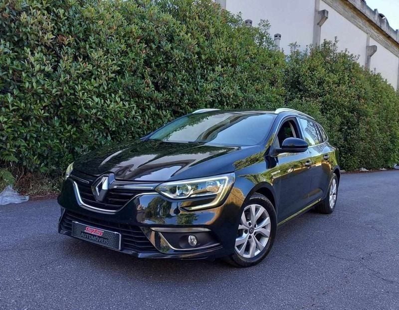 Usado Renault Mégane IV 110 HP (80 kW) 2018 Preto Carrinha