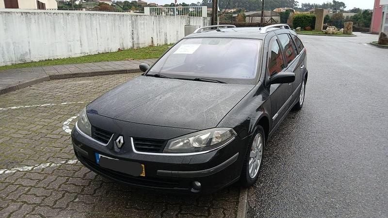 Usado 2006 Renault Laguna II Sedan | € 3.000 - Imagem 1/4
