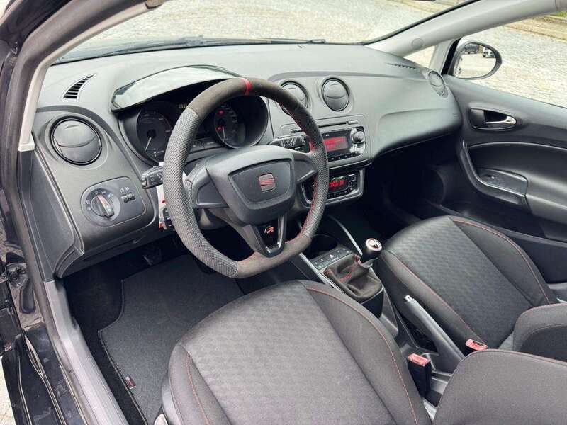 Usado Seat Ibiza FR 143 HP (105 kW) 2010 Cinza Citadino