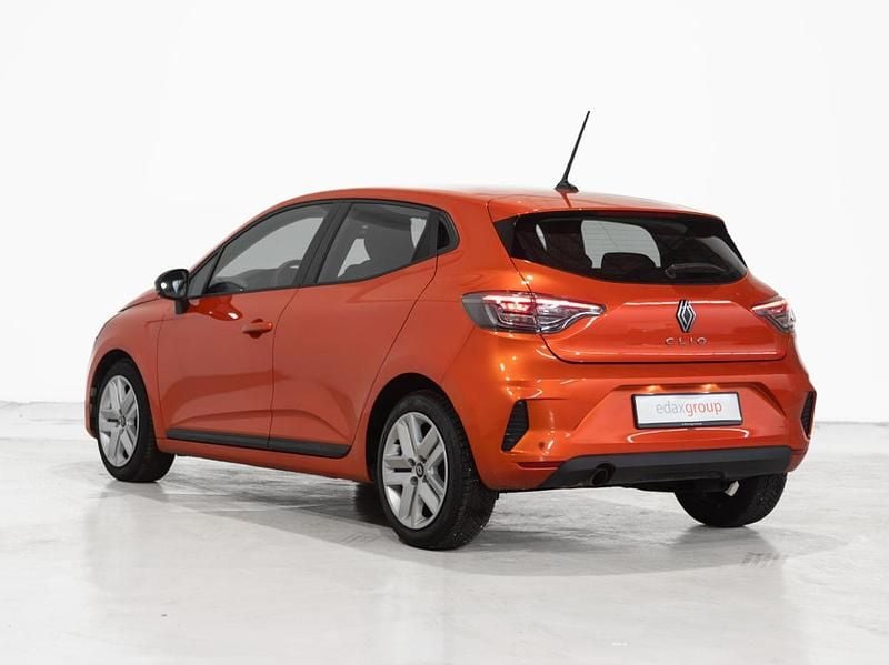 Usado Renault Clio V Evolution 90 HP (66 kW) 2024 Laranja