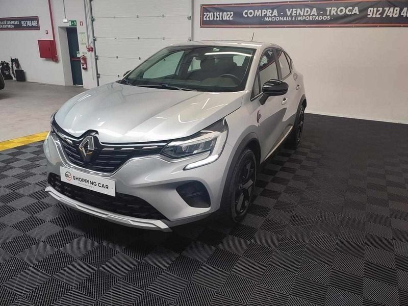 Cinzento Usado 2020 Renault Captur SUV | € 18.900 (Caro) - Imagem 1/4