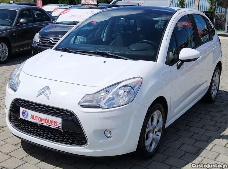 Branco Usado 2011 Citroën C3 Attraction Citadino | € 7.890 (Preço justo) - Imagem 1/1
