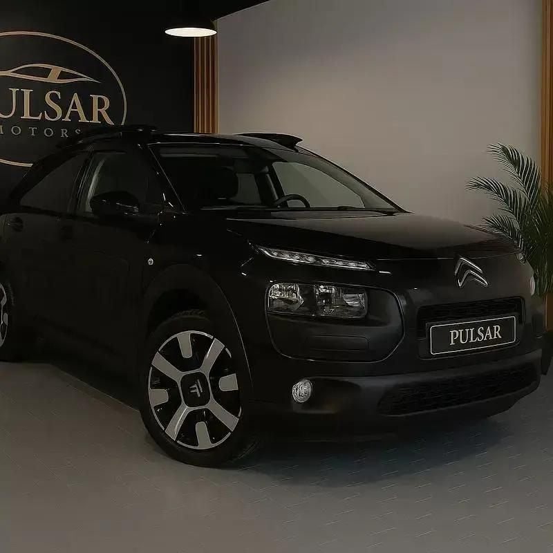 Preto Usado 2018 Citroën C4 Cactus PureTech Citadino | € 13.990 (Preço justo) - Imagem 1/4