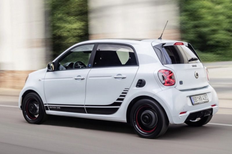 Branco Usado 2021 Smart ForFour Electric Drive Pulse Citadino | € 15.900 (Preço justo) - Imagem 1/4