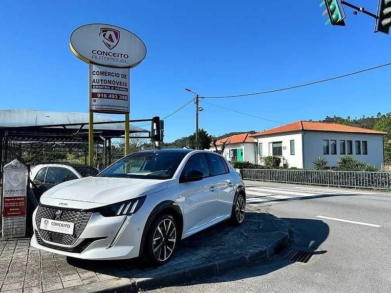 Branco Usado 2021 Peugeot e-208 Citadino | € 18.750 (Preço justo) - Imagem 1/4