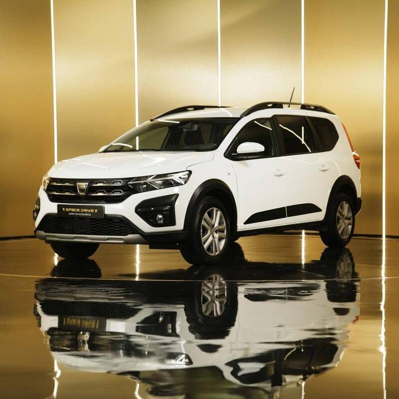 Branco Usado 2022 Dacia Jogger | € 15.500 (Preço justo) - Imagem 1/4