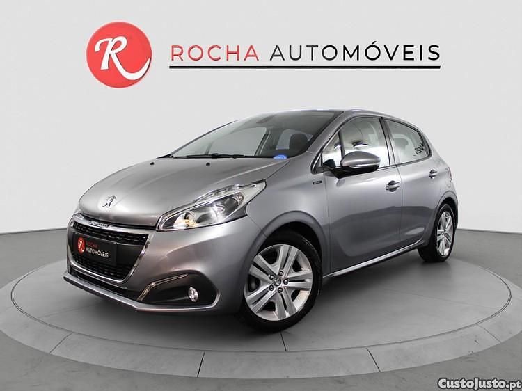 Cinza Usado 2017 Peugeot 208 Style Citadino | € 9.999 (Preço justo) - Imagem 1/1