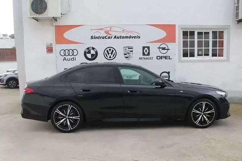 Usado BMW 520 Comfort Edition 197 HP (144 kW) 2024 Preto Coupé