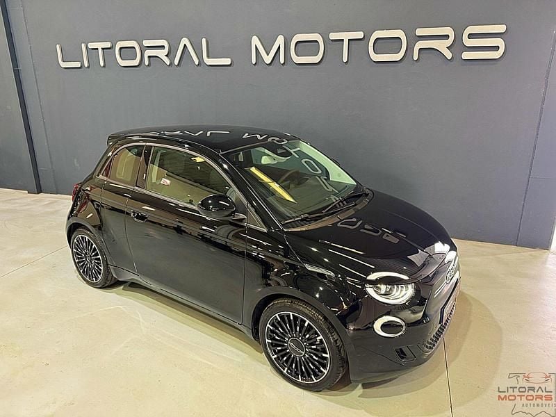 Usado Fiat 500e La Prima 86 kW (118 HP) 2022 Preto Citadino