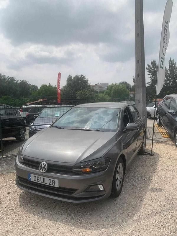 Cinzento Usado 2018 VW Polo | € 12.900 (Preço justo) - Imagem 1/4