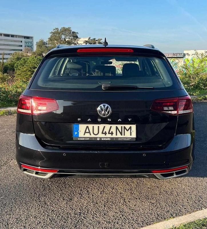 Preto Usado 2020 VW Passat Carrinha | € 21.750 (Preço justo) - Imagem 1/4