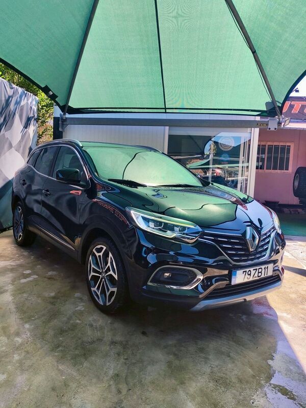 Usado Renault Kadjar Intens 115 HP (84 kW) 2019 Preto SUV