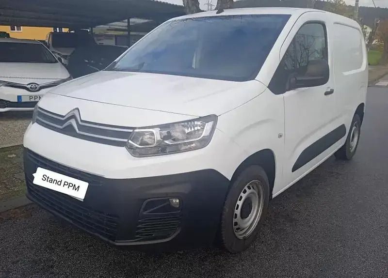 Branco Usado 2019 Citroën Berlingo Monovolume | € 16.900 (Caro) - Imagem 1/4