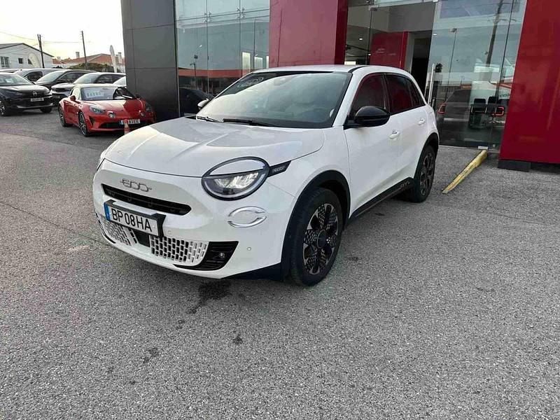 Branco Usado 2024 Fiat 600 | € 24.990 (Preço justo) - Imagem 1/4