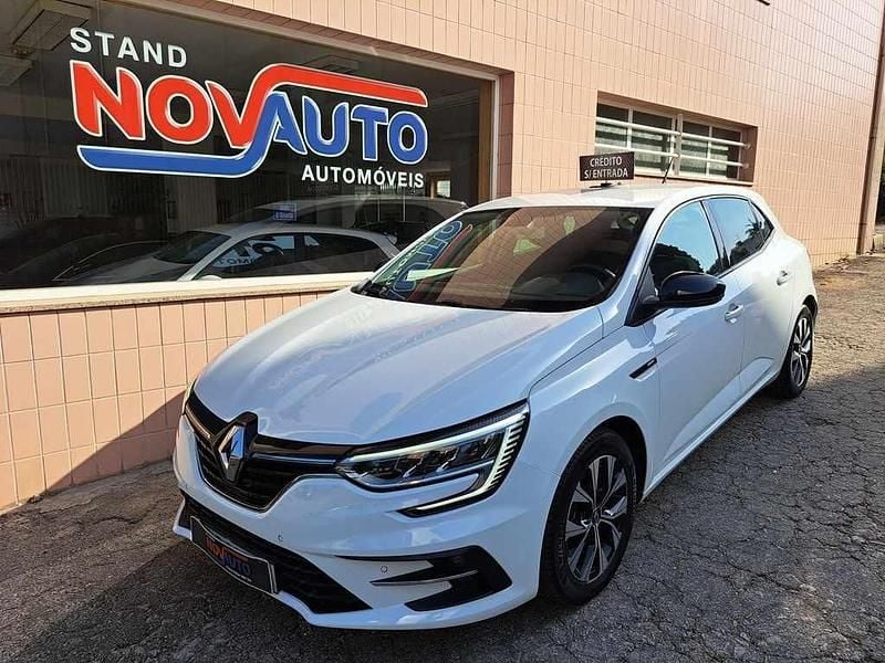 Usado Renault Mégane IV 115 HP (84 kW) 2022 Branco