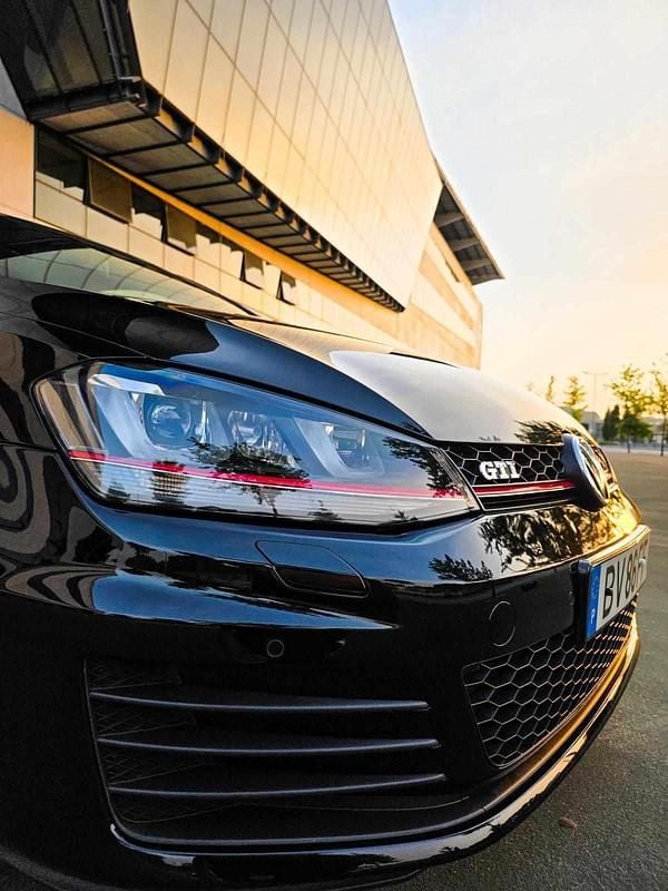 Usado VW Golf VII GTI 220 HP (161 kW) 2013 Preto