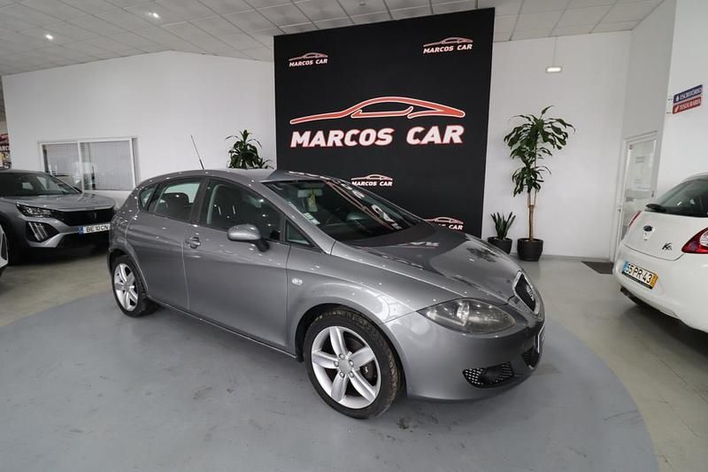 Cinzento Usado 2008 Seat Leon | € 7.900 (Preço justo) - Imagem 1/4