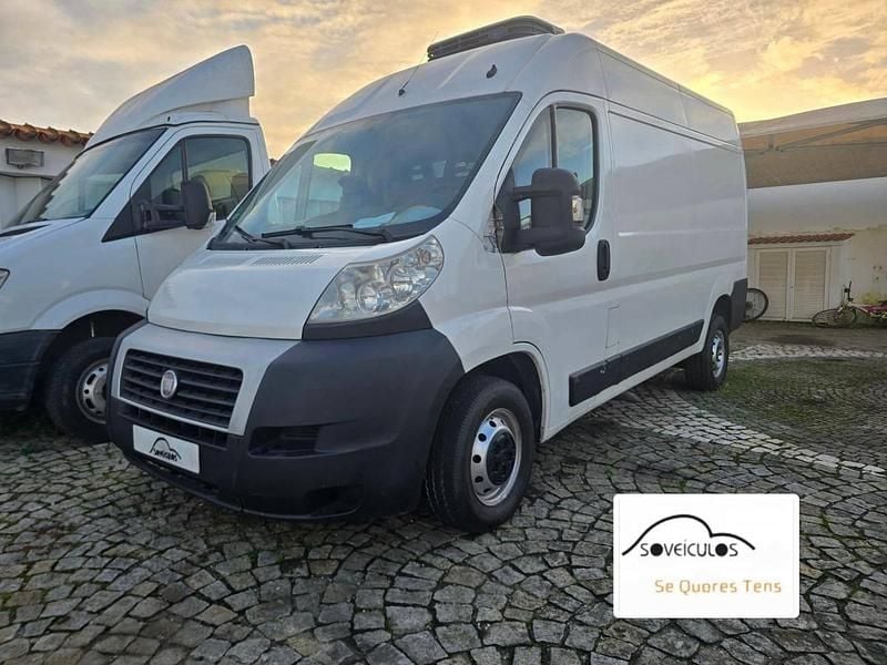 Branco Usado 2013 Fiat Ducato Van | € 9.750 - Imagem 1/4