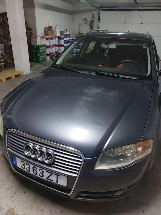 Usado 2005 Audi A4 Sedan | € 5.500 (Bom preço) - Imagem 1/4