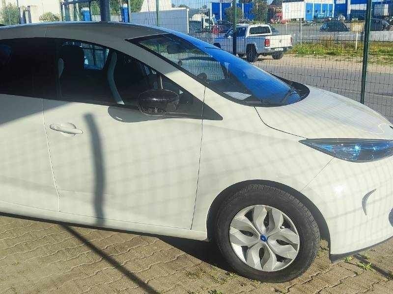 Branco Usado 2015 Renault Zoe Citadino | € 10.500 - Imagem 1/4