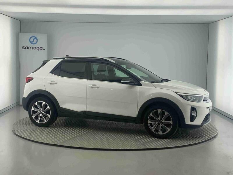Branco Usado 2019 Kia Stonic SUV | € 14.490 (Preço justo) - Imagem 1/4
