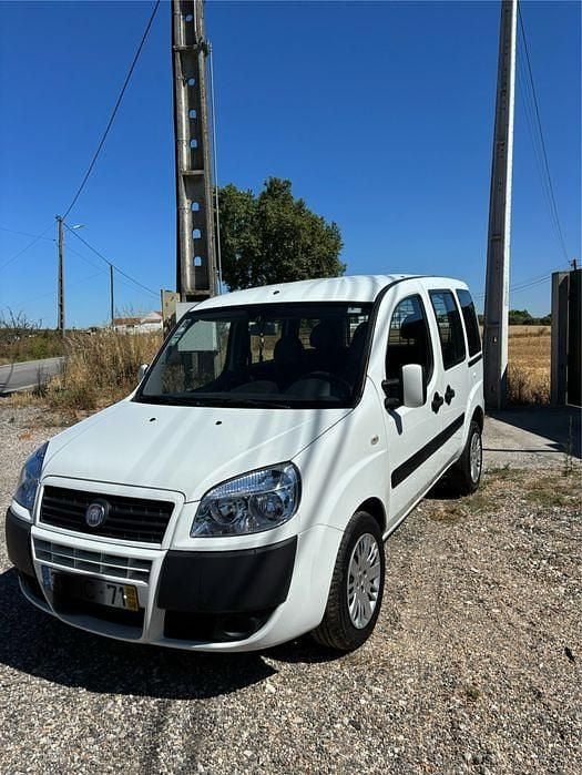Usado 2009 Fiat Doblò Monovolume | € 4.500 (Preço justo) - Imagem 1/4