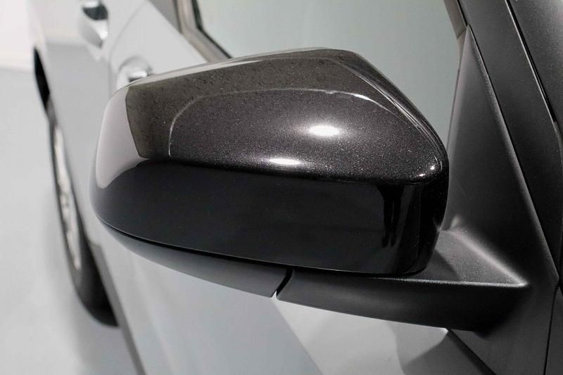 Usado Ford Courier Titanium 125 HP (91 kW) 2025 Cinza Monovolume