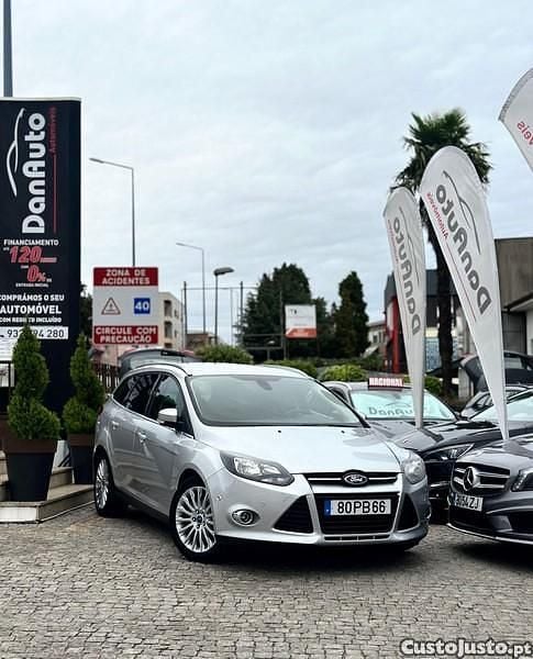 Cinza Usado 2014 Ford Focus Titanium Carrinha | € 8.995 (Preço justo) - Imagem 1/1