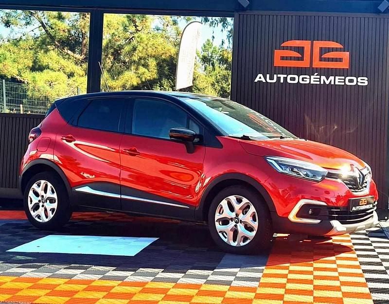 Vermelho Usado 2017 Renault Captur SUV | € 14.900 (Caro) - Imagem 1/4