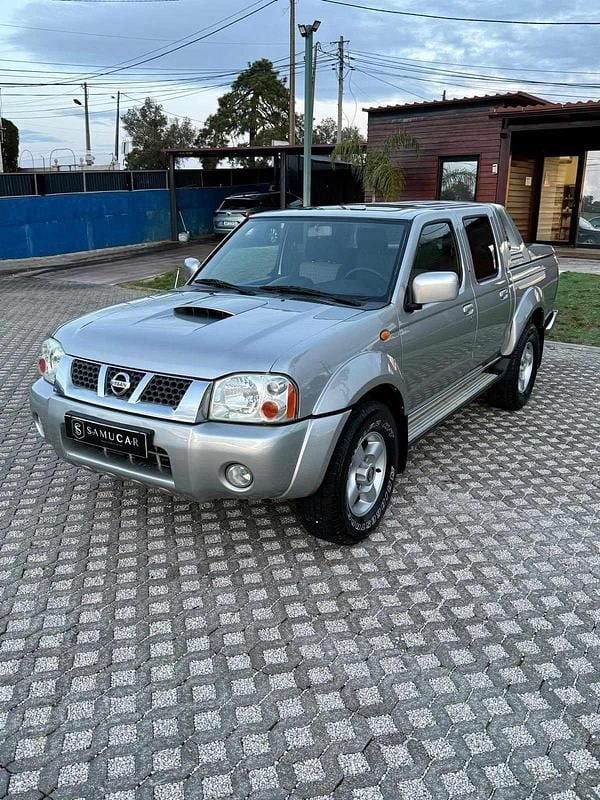 Cinzento Usado 2004 Nissan Navara Pickup | € 14.990 (Preço justo) - Imagem 1/4