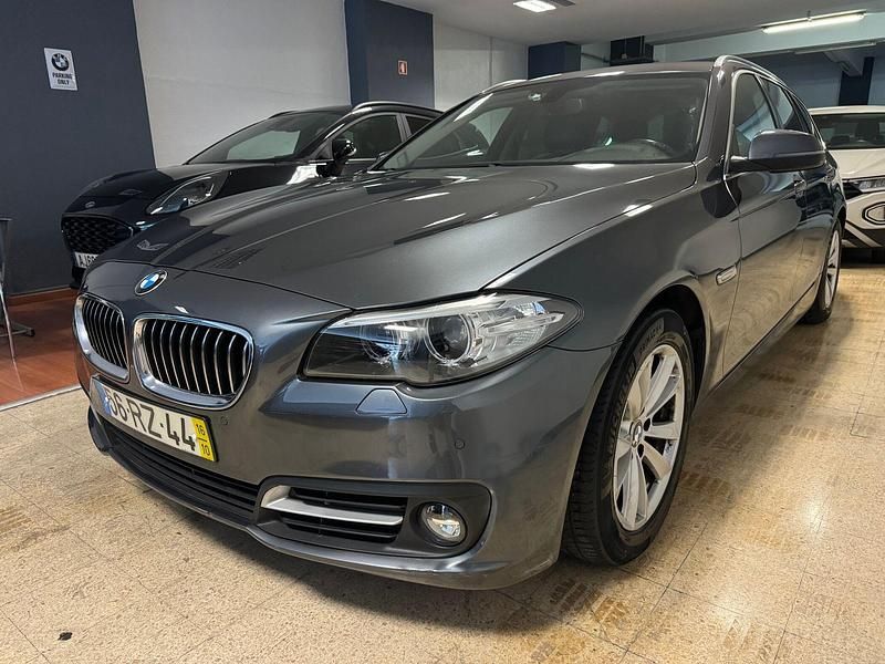 Azul Usado 2016 BMW 520 Carrinha | € 21.500 (Preço elevado) - Imagem 1/4