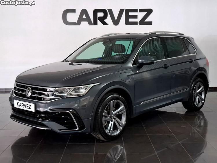 Cinza Usado 2023 VW Tiguan R-line SUV | € 34.900 (Caro) - Imagem 1/1