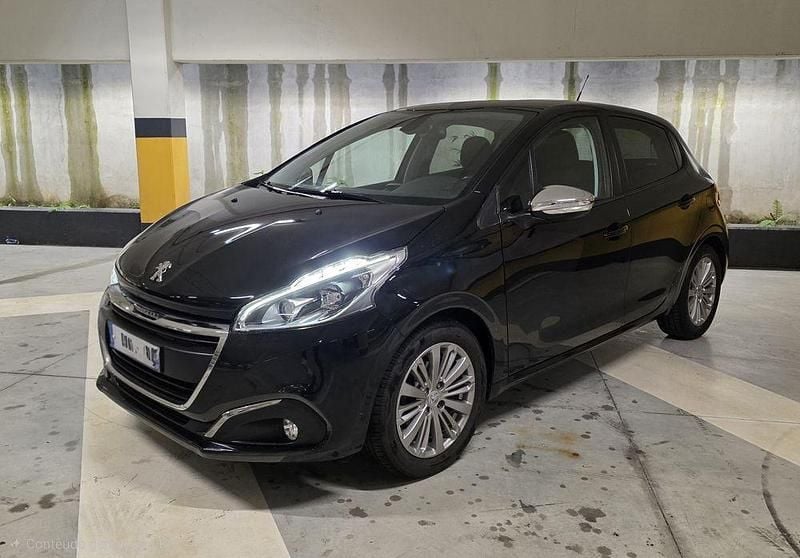 Usado 2017 Peugeot 208 Style Citadino | € 9.000 (Bom preço) - Imagem 1/4