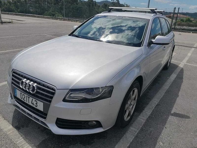 Usado 2010 Audi A4 Sedan | € 10.750 (Bom preço) - Imagem 1/4