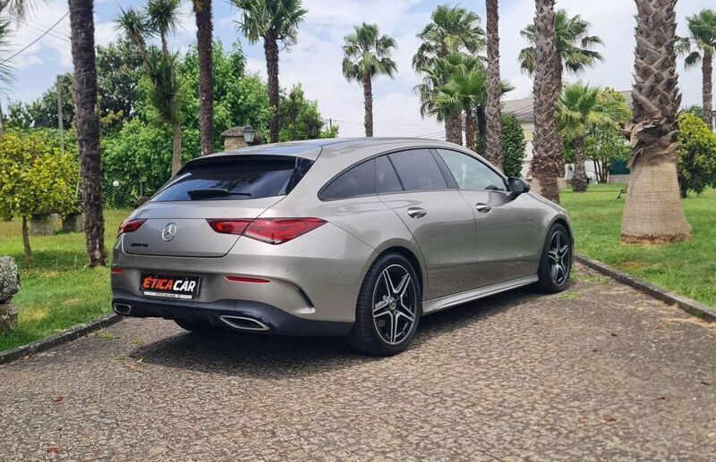 Cinza Usado 2019 Mercedes CLA200 Shooting Brake AMG line Carrinha | € 31.999 - Imagem 1/4