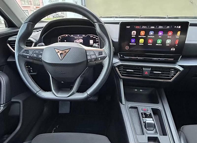 Usado Cupra Formentor 150 HP (110 kW) 2023 Preto SUV