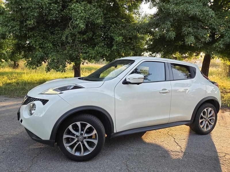 Usado Nissan Juke N-TEC 115 HP (84 kW) 2015 Branco SUV